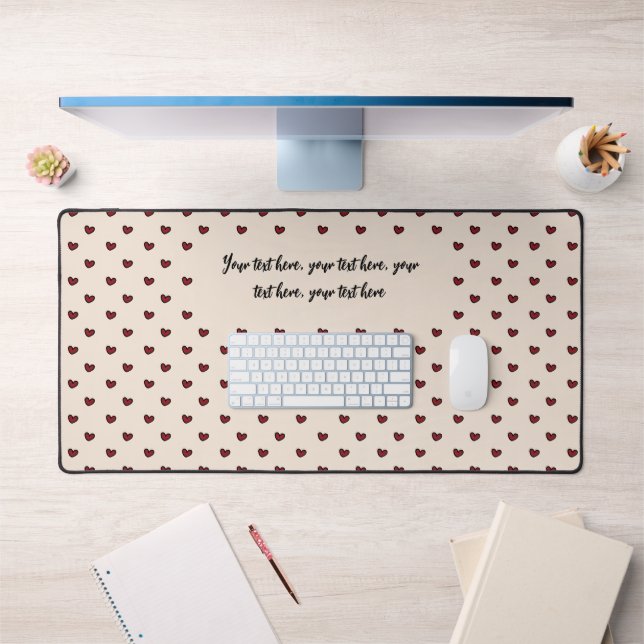 Stylist Niedlich Sweet Red Heart Pattern Monogramm Schreibtischunterlage (Büro 1)