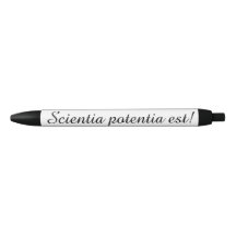 Stylo avec le proverbe latin (la connaissance est