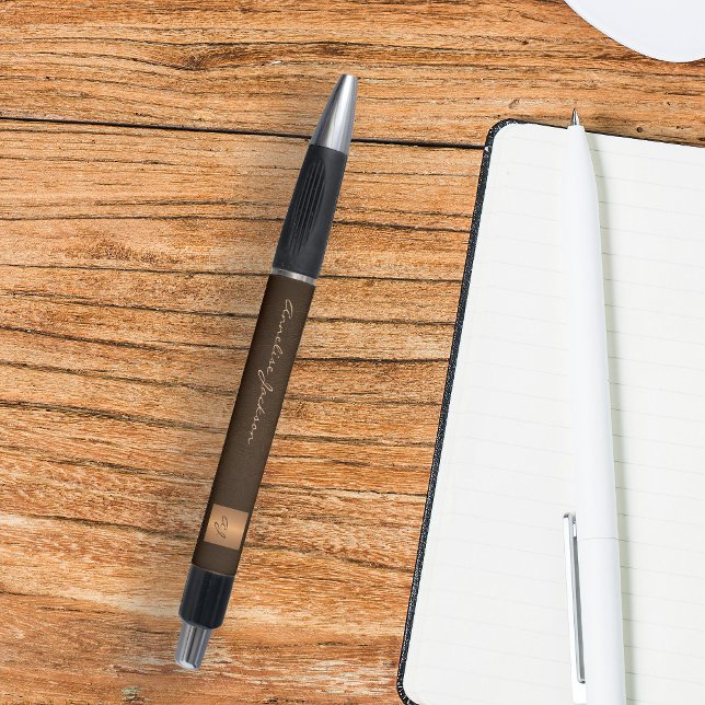 Stylo Écriture élégante de nom en or monogrammé (Créateur téléchargé)