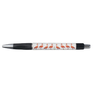 Stylo Flamants roses et plantes de roseau sur fond blanc