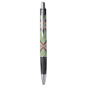 Stylo Fleurs roses dans le jardin