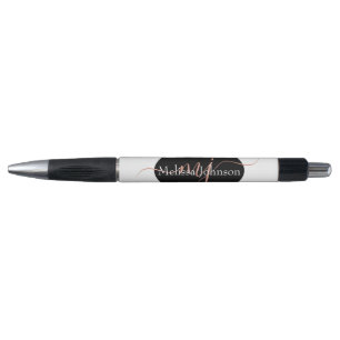 Stylo Marquage élégant en or rose sur fond noir