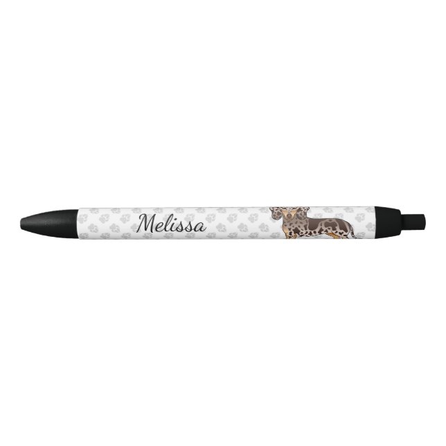 Stylo Noir Chocolat & Tan Dappage cheveux courts et nom (Devant)