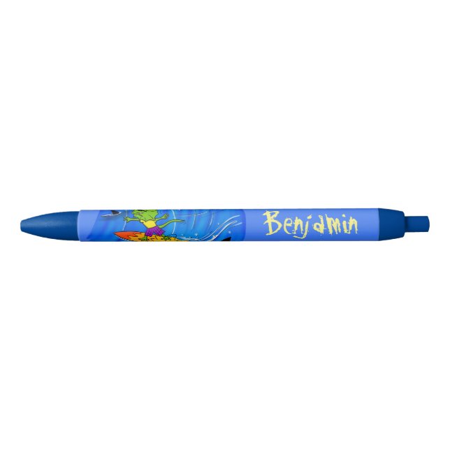 Stylo Noir Drôle caricature de surf de lézard au cou (Devant)