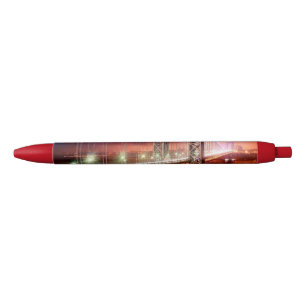 Stylo Noir Une vue venteuse et pluvieuse de soirée de fort
