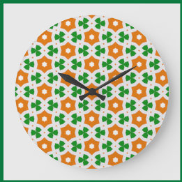 Subtile Irish Orange und Green Geometric Kleeblatt Große Wanduhr