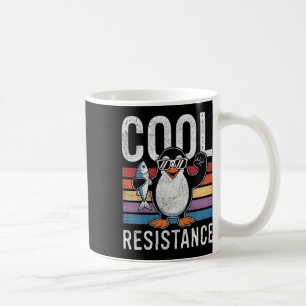 Subtiler cooler Widerstand Penguin Zölle Protest A Kaffeetasse