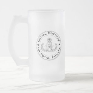 Succès d'initiale de tasse de bière d'Eod ou échec