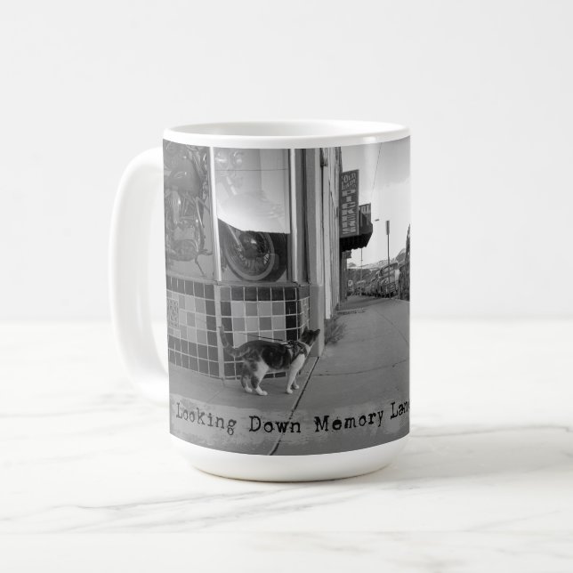 Suche nach der Tasse der Speicherspur (Vorderseite Links)