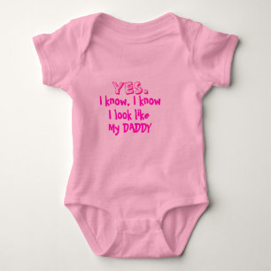 Suchen Sie wie mein Vati nach Baby Strampler