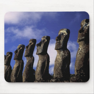 Südamerika, Chile, Osterinsel, Ahu Akiri. Mousepad