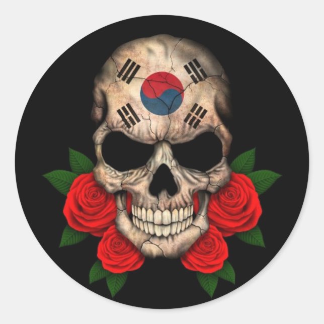 Südkoreanischer Flaggenschädel mit Rote Rosen Runder Aufkleber (Vorderseite)