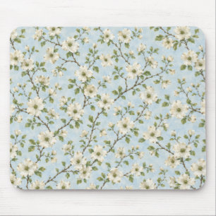 Südliches Hartriegel-Blütenmuster auf sanftem Blau Mousepad