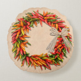 Südwest Chile Ristra Wreath auf Adobe Wall Rundes Kissen