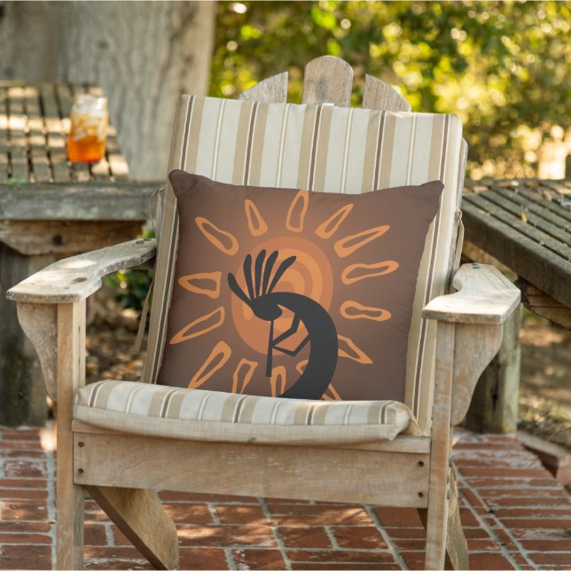 Südwest Kokopelli Sun Rustikales Kissen im Freien (Stuhl )