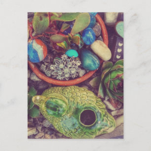 Sukkulturen und kleine Kunstobjekte im Garten Postkarte