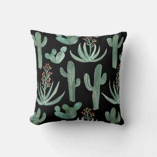 Sukkulturen und saguaro cacti auf schwarzem Hinter Kissen