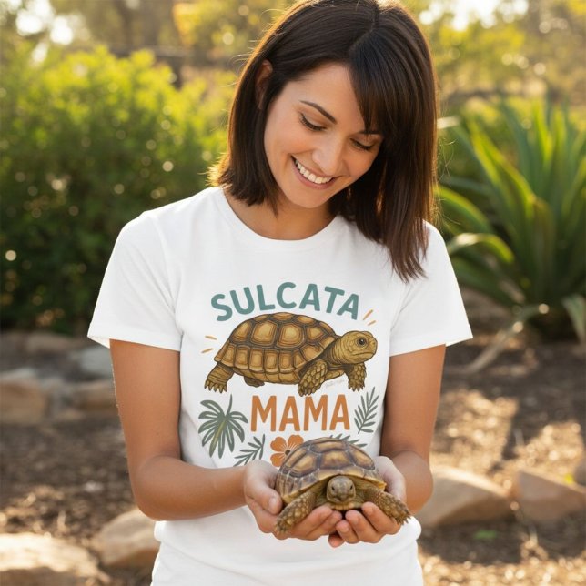 Sulcata Mama Tortoise Mama Geschenk für sie T-Shirt (Sulcata Mama Tortoise Mom Gift for her T-Shirt.)