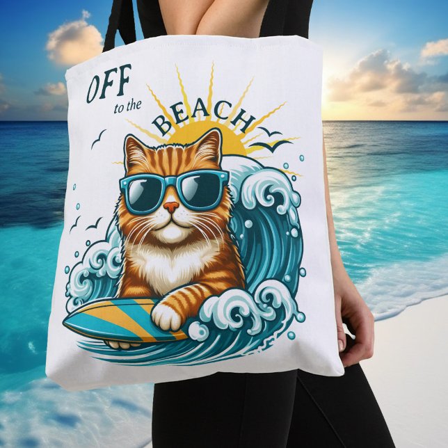 Summer Beach Cool Surf Cat Tasche (Tote bag featuring a cute kitty with sunglasses on a surf board on the waves and a warm summer sun.)