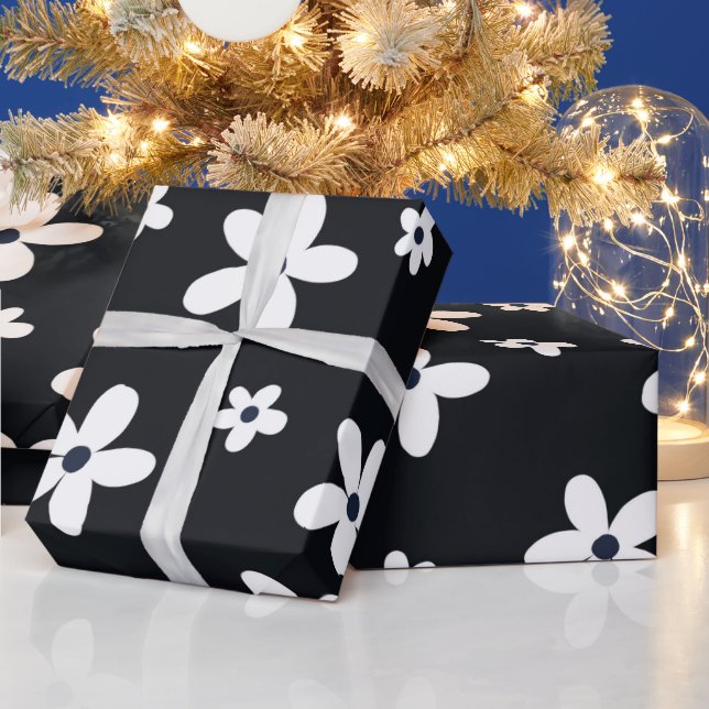 Summer Boho Schwarz-weiß Daisy Blume Geschenkpapier (Feiertage)