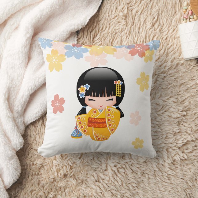 Summer Kokeshi Doll - Yellow Kimono Geisha Girl Kissen (Decke)