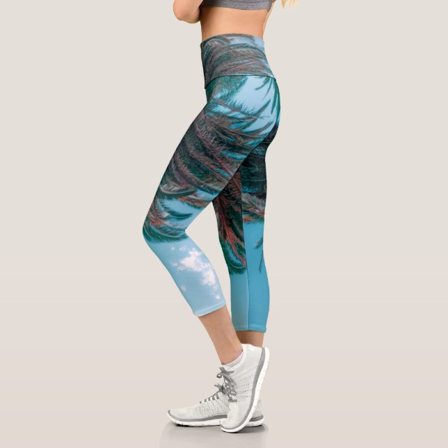 Summer Vibes Palm Tree Blätter Blassgrün Capri Leggings (Links)