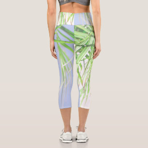 Summer Vibes Palm Tree Blätter Blassgrüne Pastel Capri Leggings