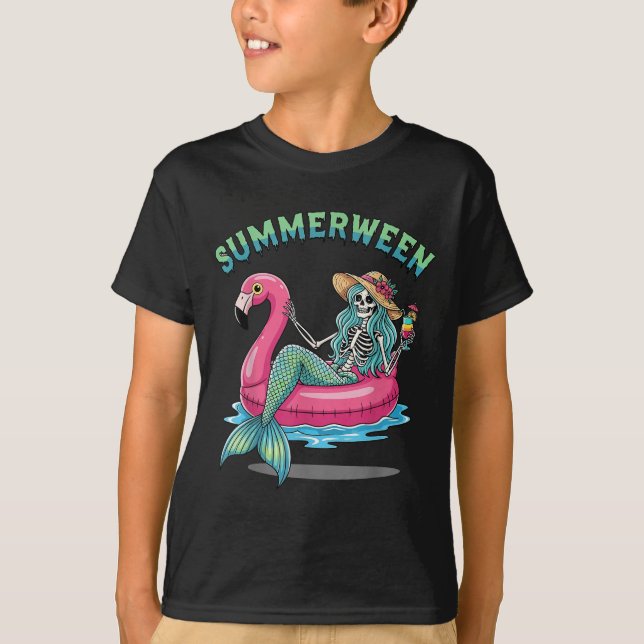 Summerween Mermaid Skeleton Flamingo Float Hallowe T-Shirt (Vorderseite)