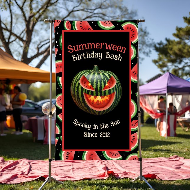 Summerween Party Watermelon Kürbislaterne Spooky Banner (Summerween themed custom birthday party banner with spooky watermelon jack-o-lantern on black)