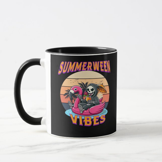 Summerween Vibes Grim Sensenmann Flamingo Float Re Tasse (Links)