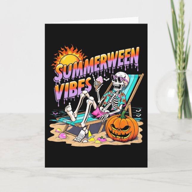 Summerween Vibes Skeleton Pumpkin Spooky Urlaub Karte (Vorderseite)