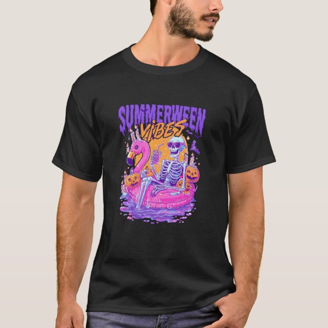 Summerween Vibes Skeleton Pumpkin Spooky Urlaub T-Shirt (Vorderseite)