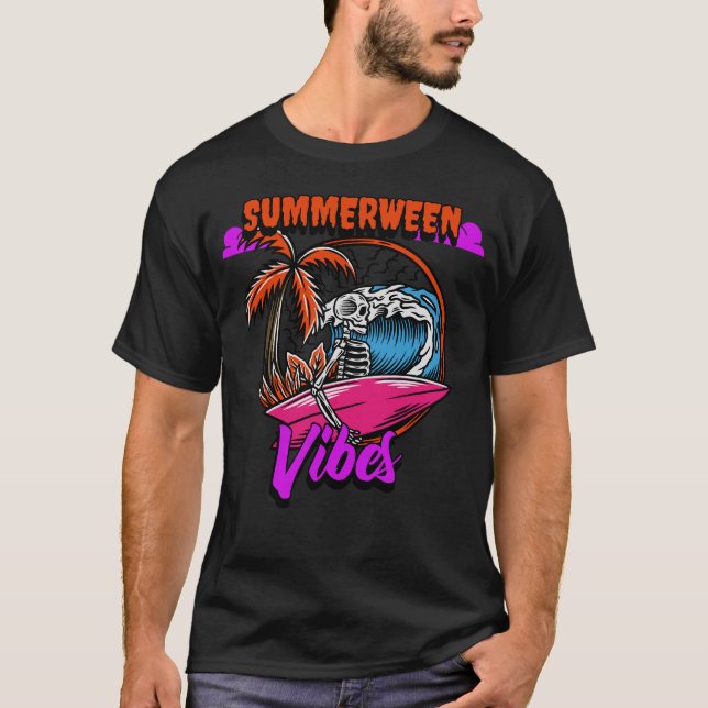 Summerween Vibes Surfing Skeleton T-Shirt (Vorderseite)