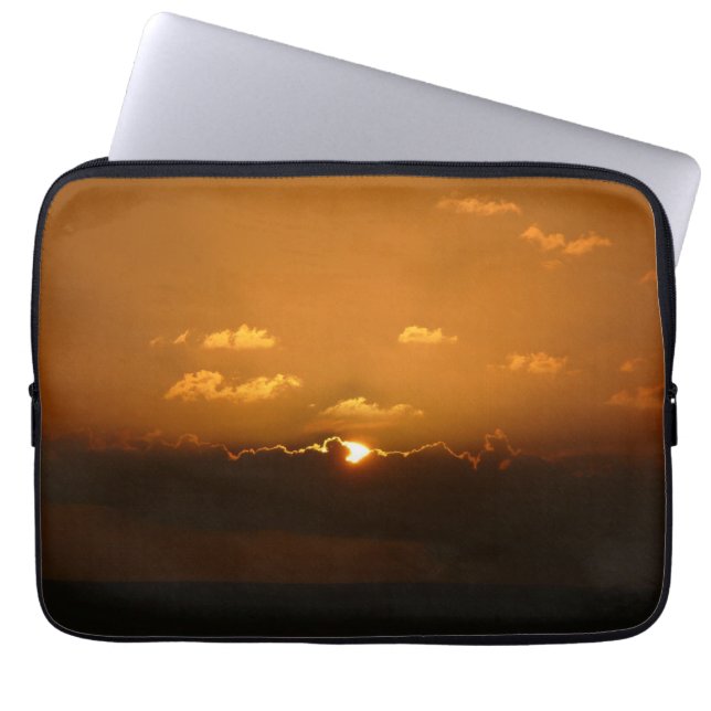 Sun Behind Clouds I Orange Sunset Foto Laptopschutzhülle (Vorderseite)