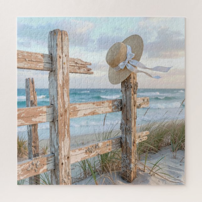 Sun Hat On Rustic Beach Fence Post (Vertikal)