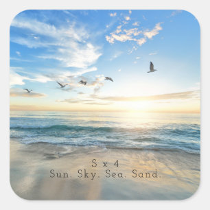 Sun. Sky. Meer. Sand. Strand Szene Quadratischer Aufkleber