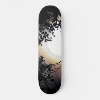 Sun- und Button-Eichen Skateboard