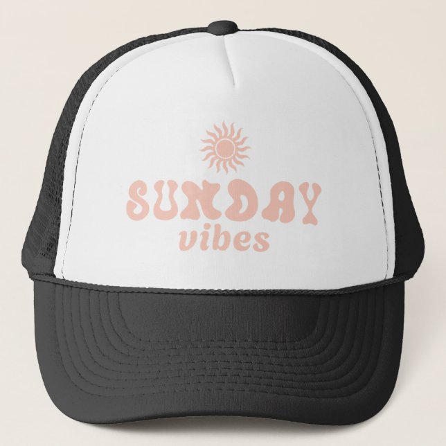Sunday Vibes Trucker Hat Truckerkappe (Vorderseite)