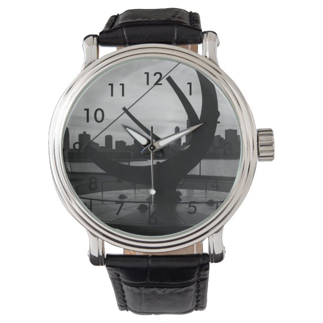 Sundial Sunset Grayscale Armbanduhr (Vorderseite)