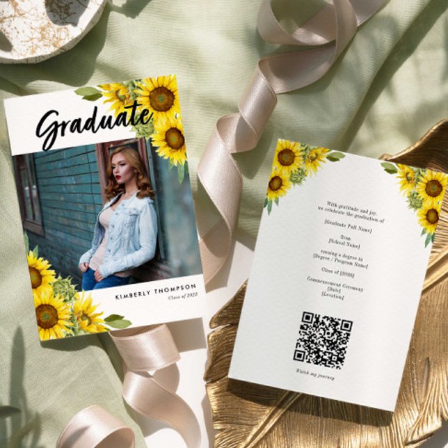 Sunflower Graduation Photo Rustic Floral QR Code Einladung (Von Creator hochgeladen)