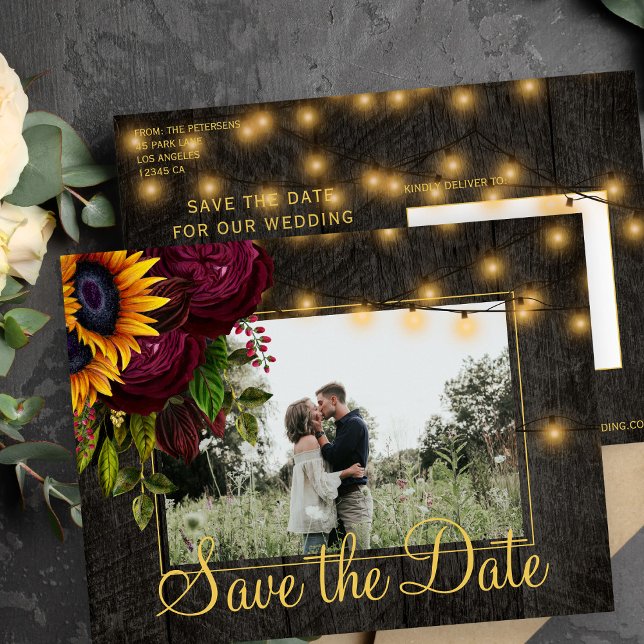 Sunflowers Roses Wood Save the Date Wedding Ankündigungspostkarte (Von Creator hochgeladen)
