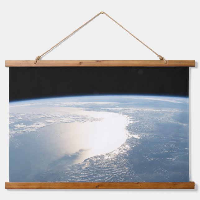 Sunglint spiegelt den Golf von Mexiko wider Wandteppich Mit Holzrahmen (Vorne)