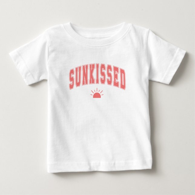 Sunkissed Varsity Summer Typography Baby T-shirt (Vorderseite)