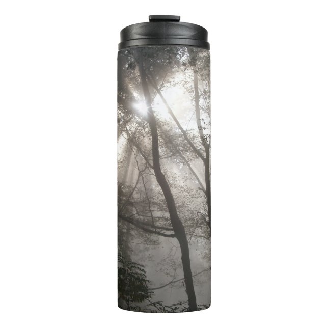 Sunlight Through Trees Dark Woodland Thermosbecher (Vorderseite)