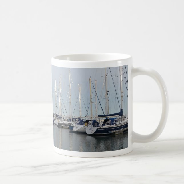 Sunlit Masts Kaffeetasse (Rechts)