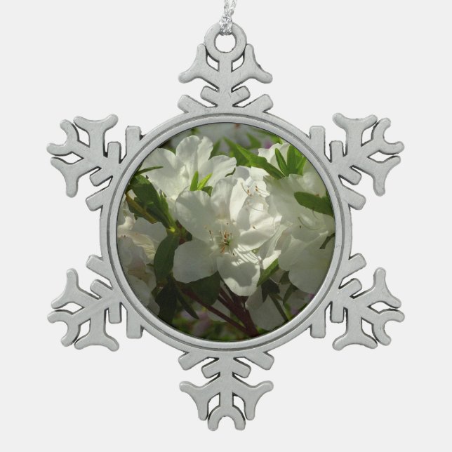 Sunlit White Azaleas Schöne Frühlingsblumen Schneeflocken Zinn-Ornament (Vorderseite)