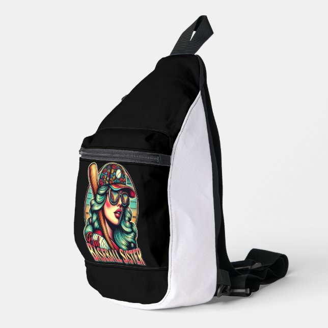 Sunny Batter: Cool Baseball Sister Crossbody Bag (Rechte Ecke)