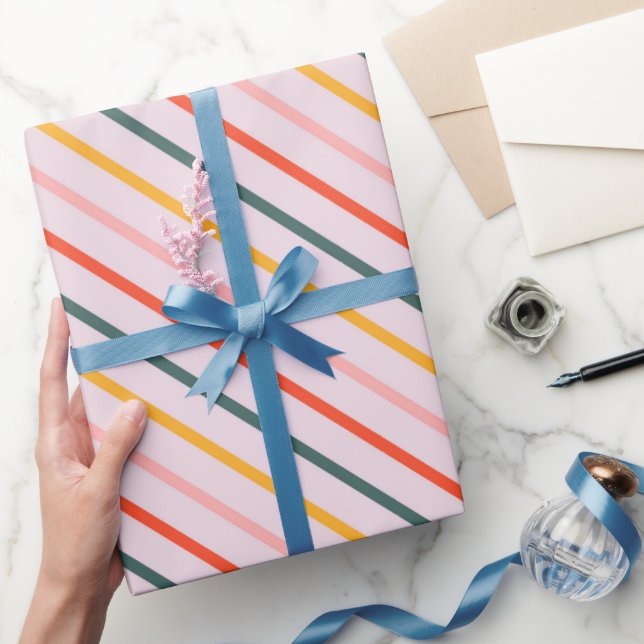 Sunny Diagonal Stripes Geschenkpapier (Schenken)