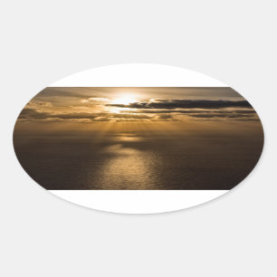 Sunrise above the Atlantic ocean Ovaler Aufkleber