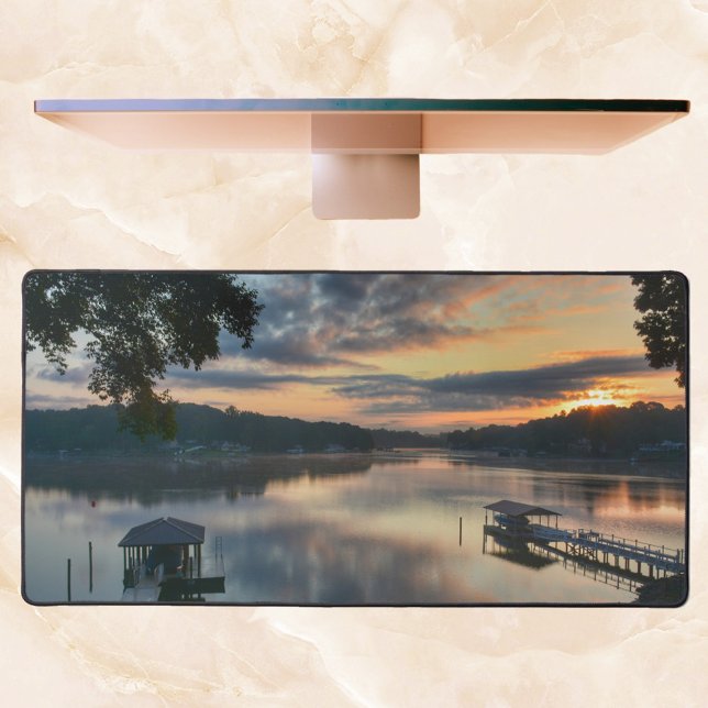 Sunrise Lake View Landschaftliches Ufer Fotografis Schreibtischunterlage (Von Creator hochgeladen)